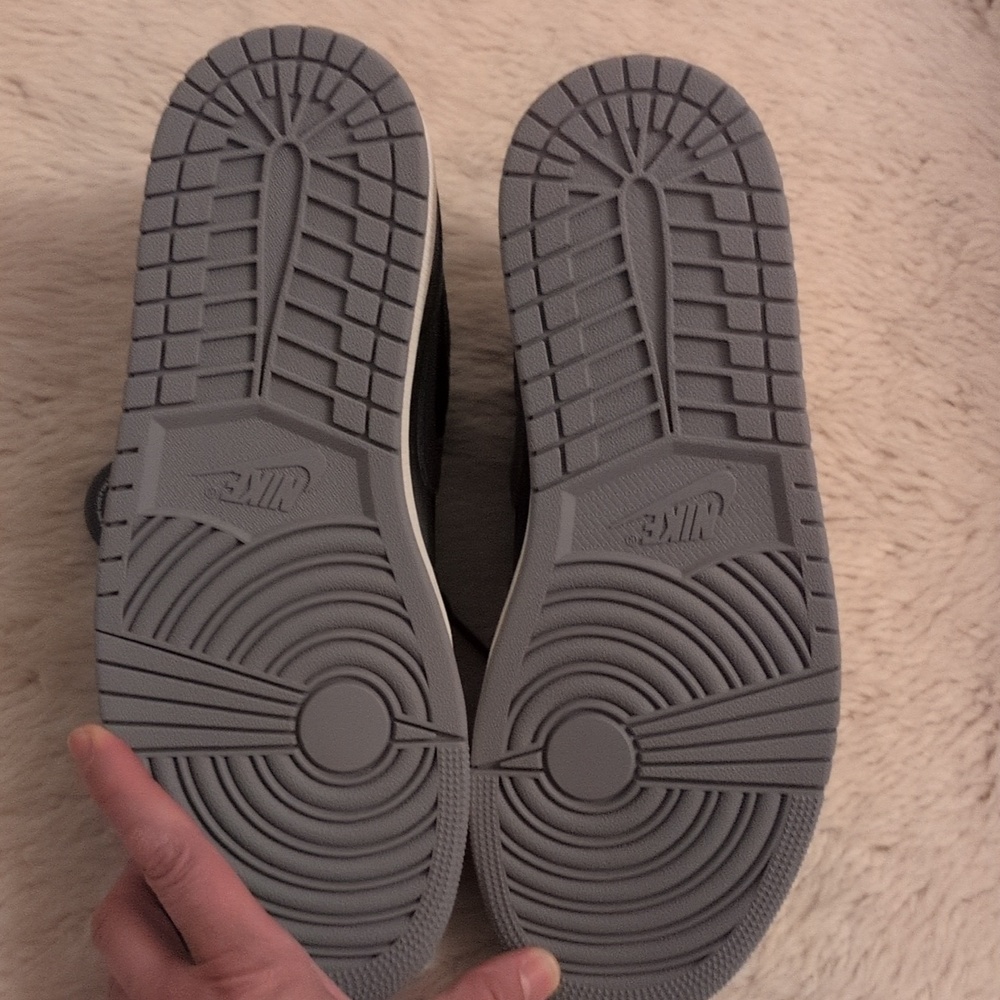 NEW Men's Jordan 1 Low SE Craft (unworn) - Picture 3 of 3